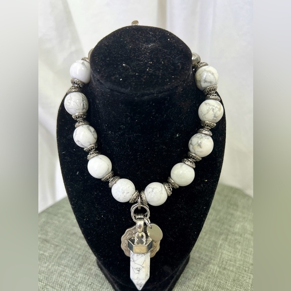 Hand Crafted Jewelry - Unisex Howlite Gemstone Bracelet With Howlite Pendent and Silver Coin W/ Charm.